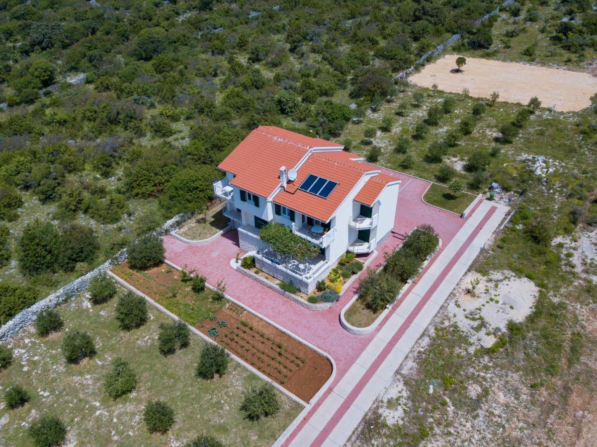 Agata Apartments نوفاليا المظهر الخارجي الصورة